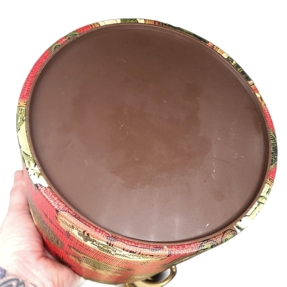 Vintage early American colonial eagle pattern ice bucket & 1 glass - Picture 9 of 10